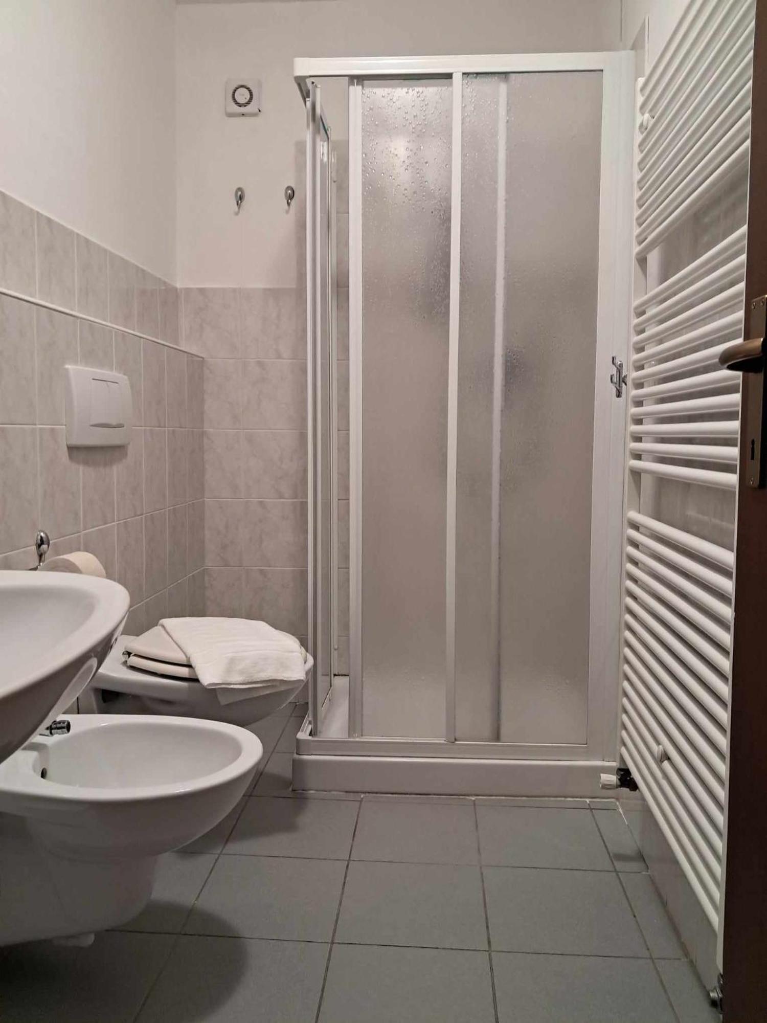 Albergo Martina Chiusaforte Esterno foto
